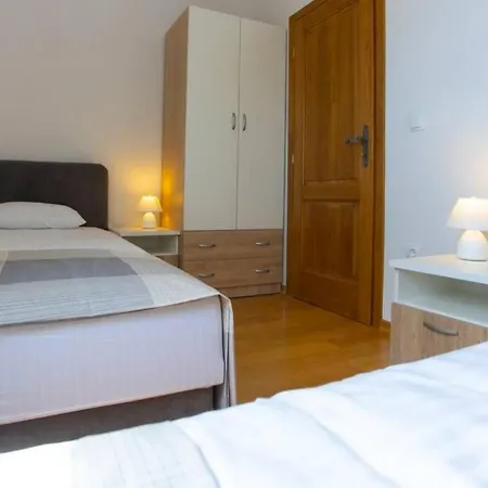 Vladimir #4 * ماكارسكا