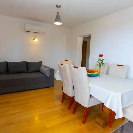 Vladimir #4 Apartament Makarska