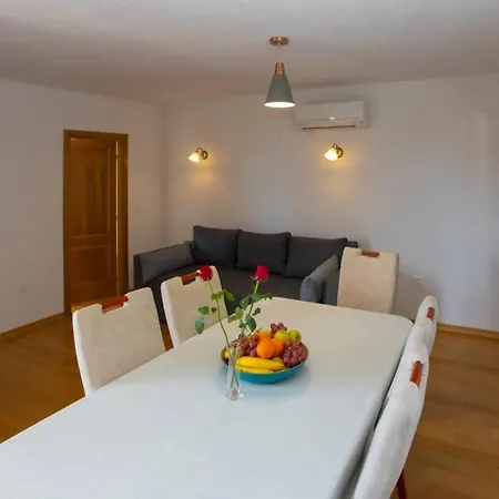 شقة Vladimir #4 *