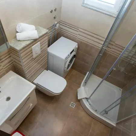 Vladimir #4 شقة ماكارسكا