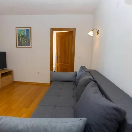 Vladimir #4 * ماكارسكا